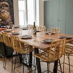 Immeuble H4 - Cozy & Comfortable La Flèche