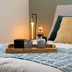 Immeuble H4 - Cozy & Comfortable Apartamento *