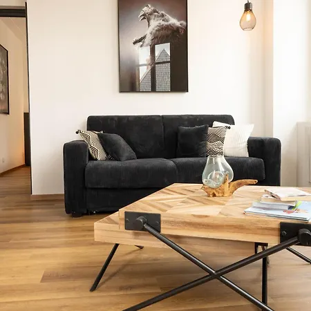 Immeuble H4 - Cozy & Comfortable La Flèche