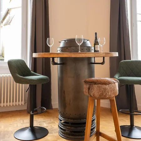 Immeuble H4 - Cozy & Comfortable Apartamento La Flèche