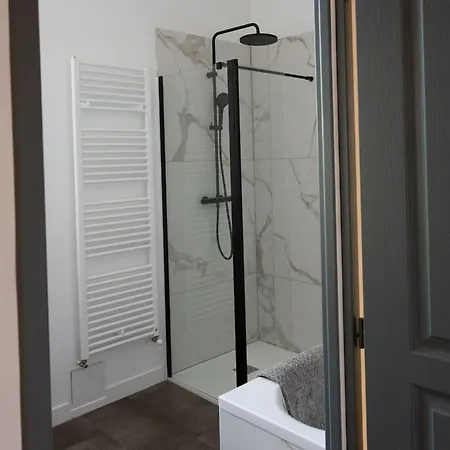 Immeuble H4 - Cozy&comfortable La Flèche