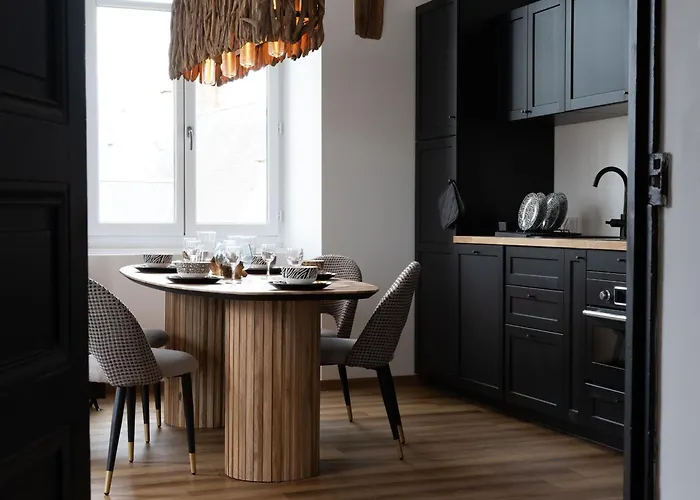 Immeuble H4 - Cozy&comfortable Appartement La Flèche